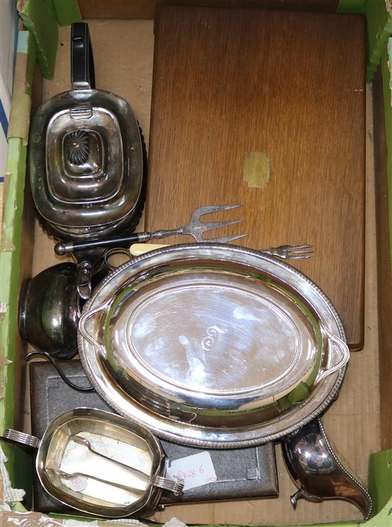 A quantity of plated wares, including cased Mappin & Webb